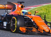 开云体育中国官网-迈凯伦鏖战红牛二队，阿隆索惊艳四座的简单介绍