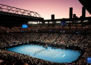 开云下载-澳网险胜拉沃尔杯，梅德韦杰夫扛起全队