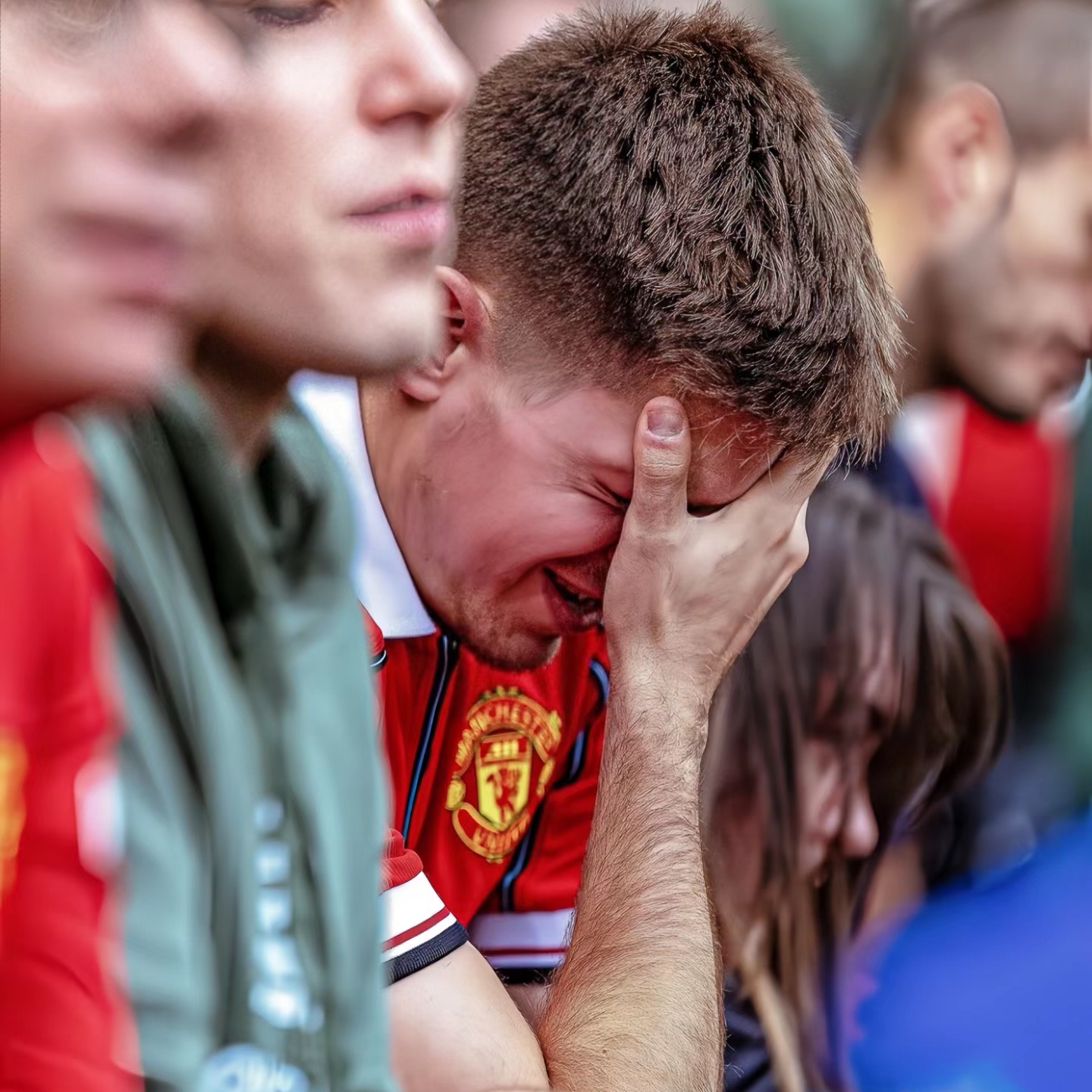 关于皇家马德里后防连续失误,导致惨败的信息 关于皇家马德里后防连续失误,导致惨败的信息