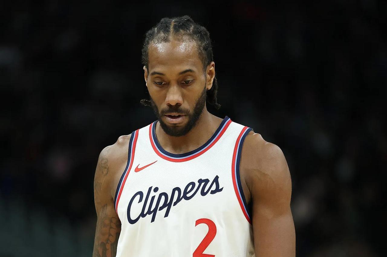 关于快船主场失利,莱昂纳德难以独挡一帜的信息 关于快船主场失利,莱昂纳德难以独挡一帜的信息