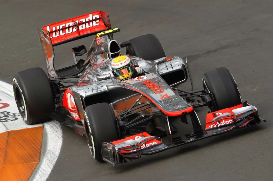 迈凯伦鏖战红牛二队,阿隆索惊艳四座的简单介绍 迈凯伦鏖战红牛二队,阿隆索惊艳四座的简单介绍