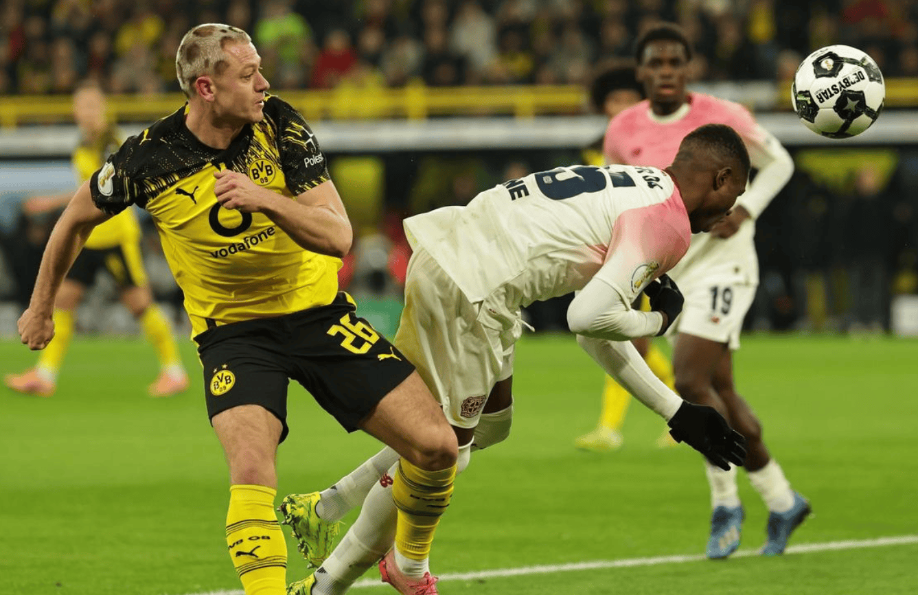 包含多特蒙德逆转勒沃库森,哈兰德刷新纪录的词条 包含多特蒙德逆转勒沃库森,哈兰德刷新纪录的词条