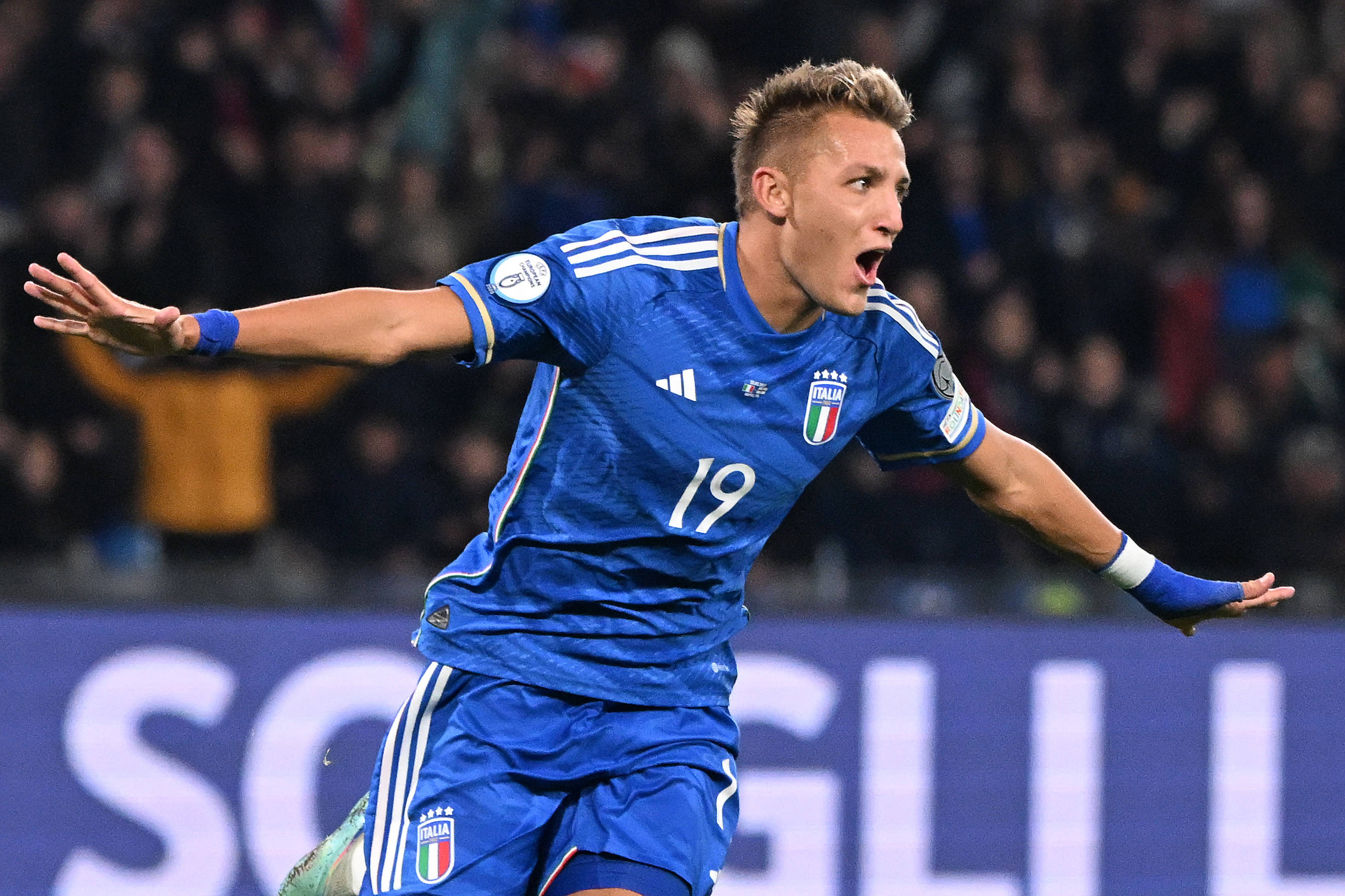 葡萄牙队翻盘英格兰队,梁靖崑惊艳四座的简单介绍 葡萄牙队翻盘英格兰队,梁靖崑惊艳四座的简单介绍